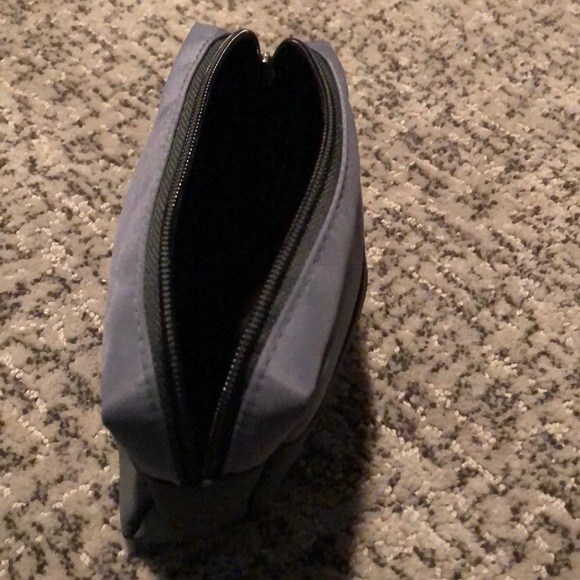 United Light Gray & Blue Accessories Bag - Picture 2 of 5